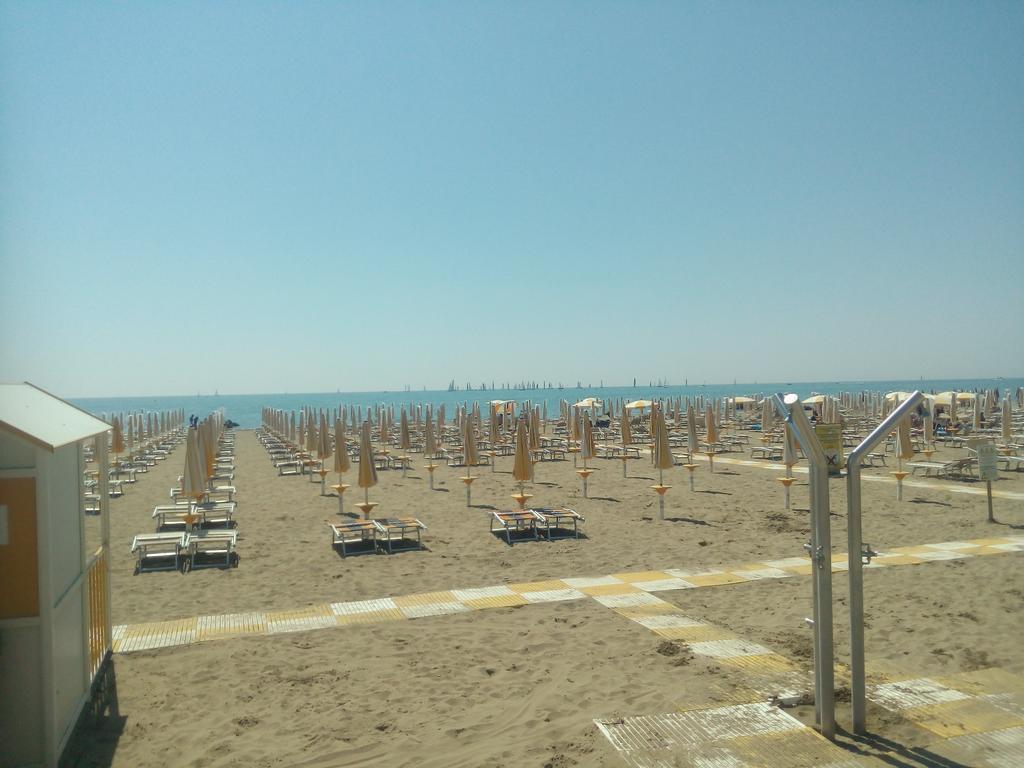 Appartamento Frontemare Azzurra Caorle Extérieur photo