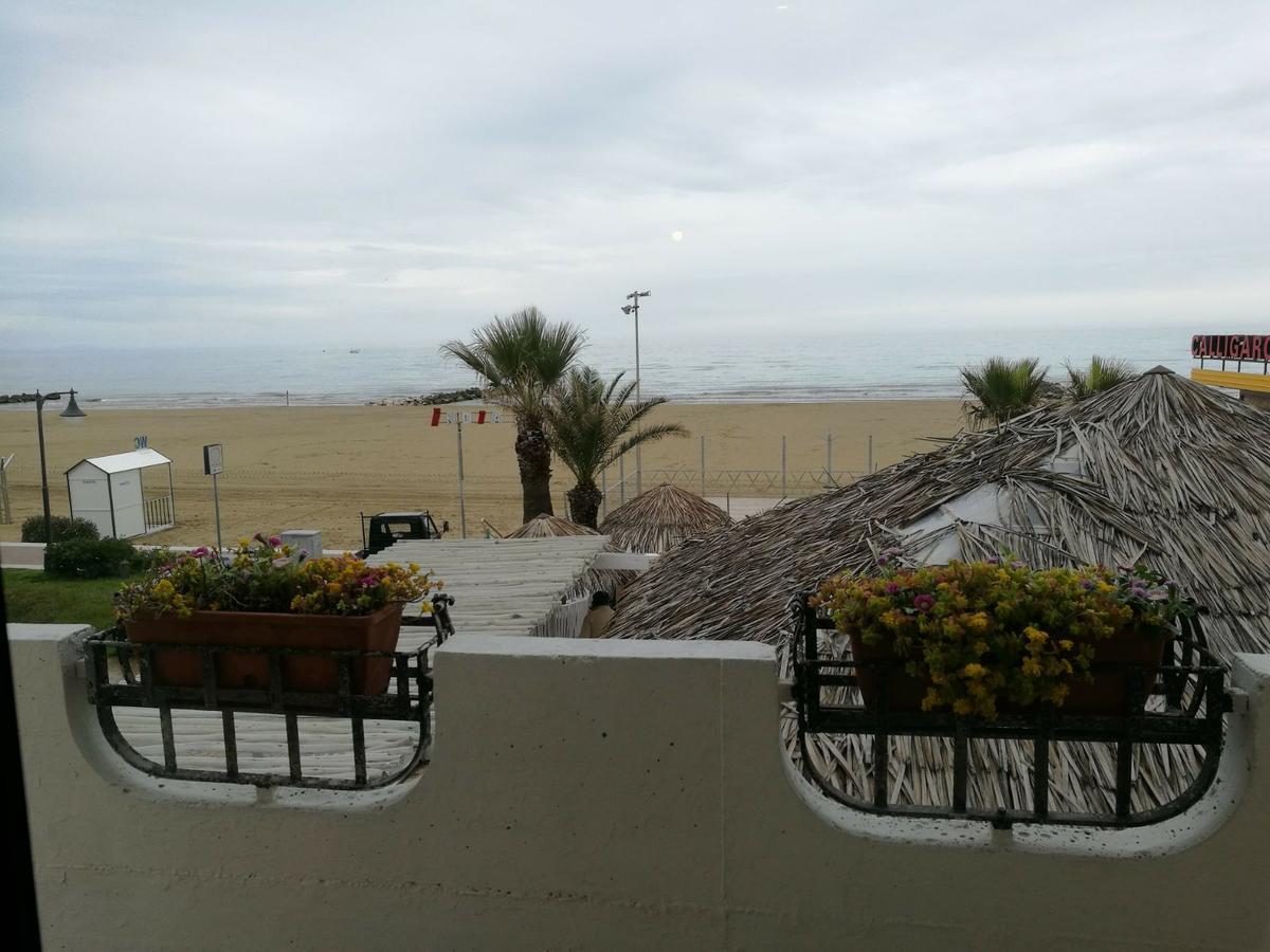Appartamento Frontemare Azzurra Caorle Extérieur photo